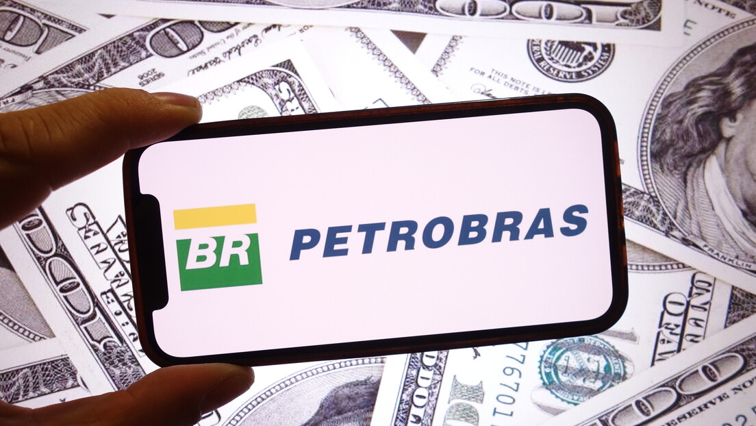 Petrobras comercializa gasolina com preço superior ao do mercado global