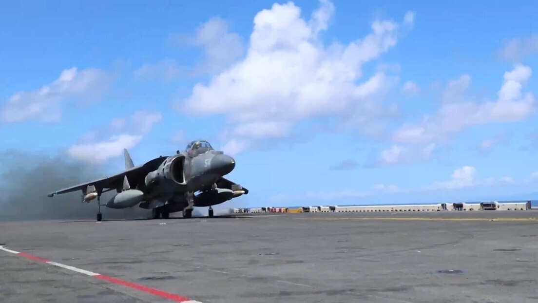 VÍDEO: caças dos EUA fazem bombardeio com fogo real, em treinamento no Caribe