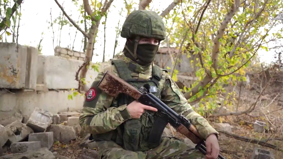 'Pressionamos sempre e não damos trégua': Saiba como o Exército russo conduz operações de libertação