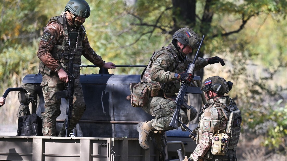 Exército russo liberta outra comunidade em Donbass