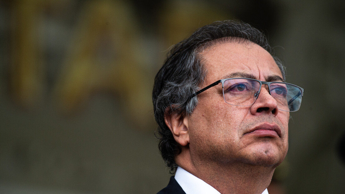 Petro indica 'Cem Anos de Solidão' a Trump e afirma: sou socialista e rejeito a ganância