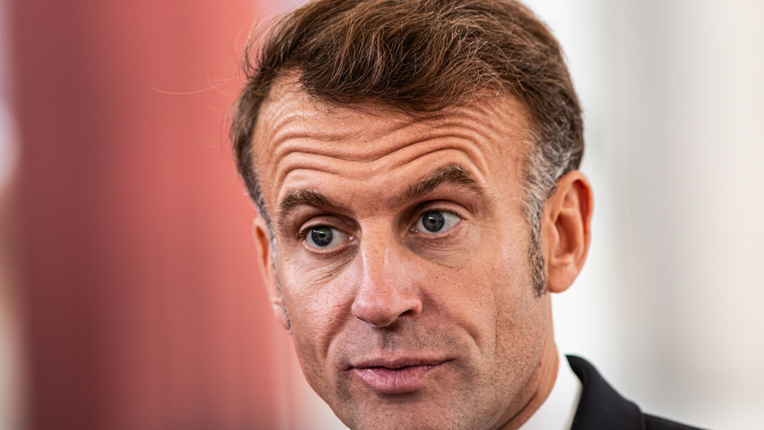 Macron: furto no Louvre é ataque à memória e à cultura da França