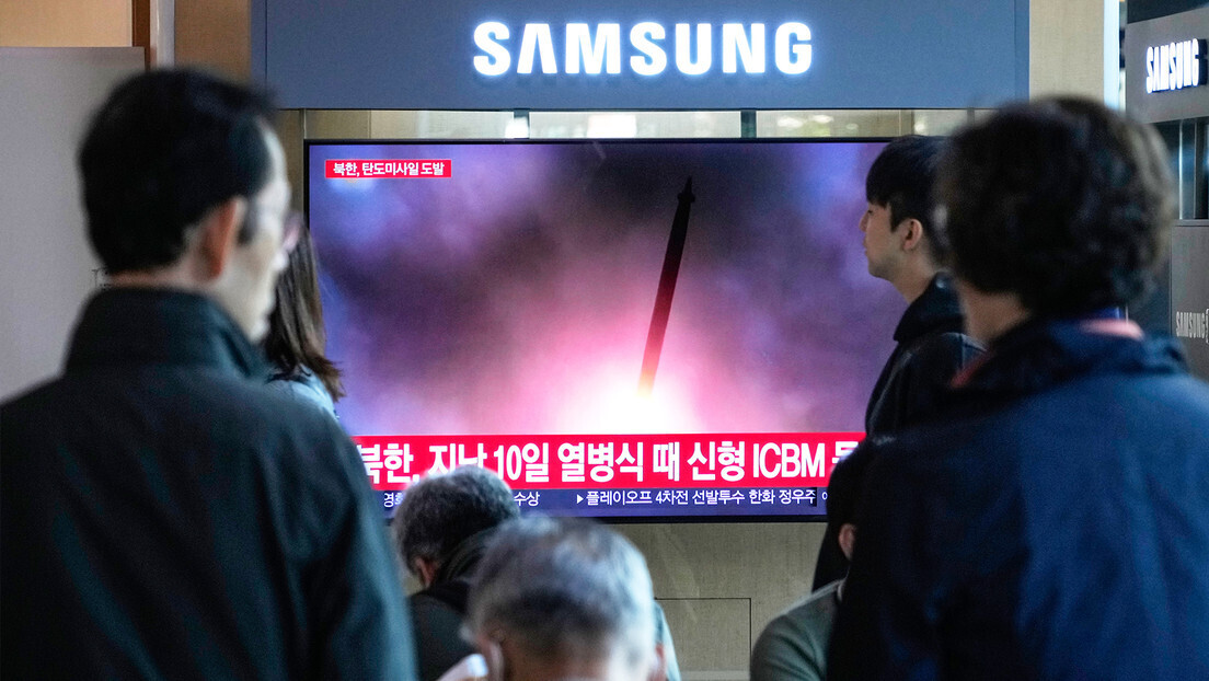 Pyongyang faz testes com mísseis no mar do Japão