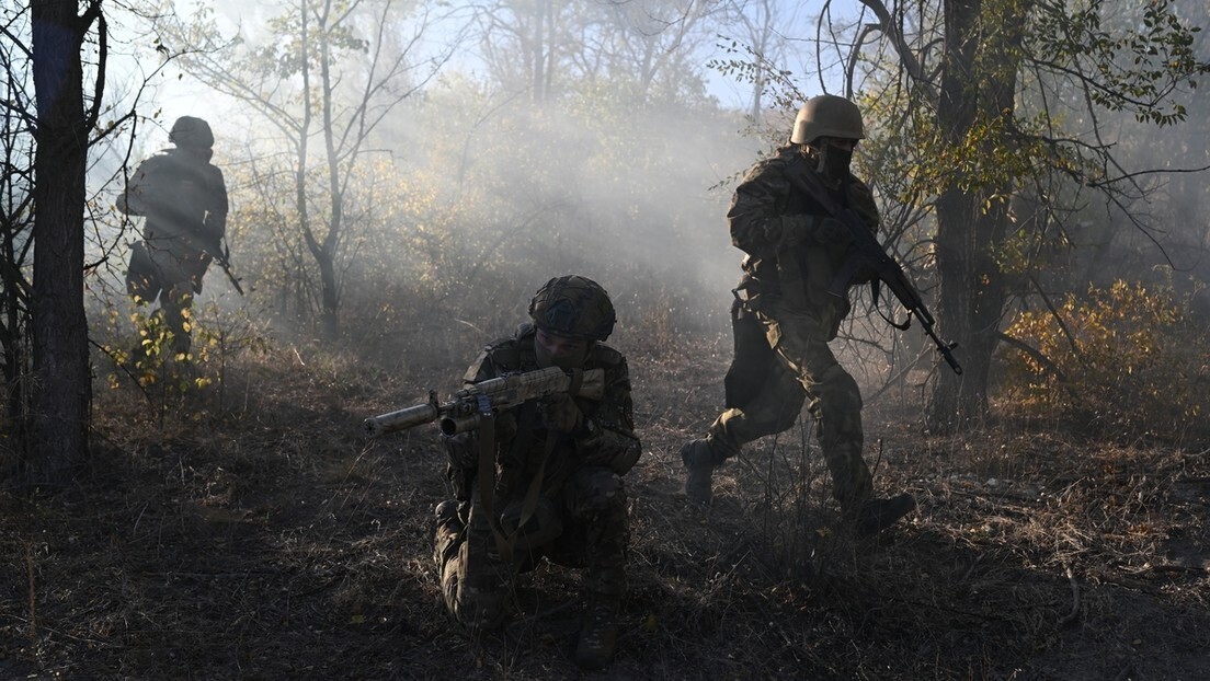 Mais de 10 mil militares ucranianos cercados: chefe do Estado-Maior informa Putin sobre situação na frente de batalha