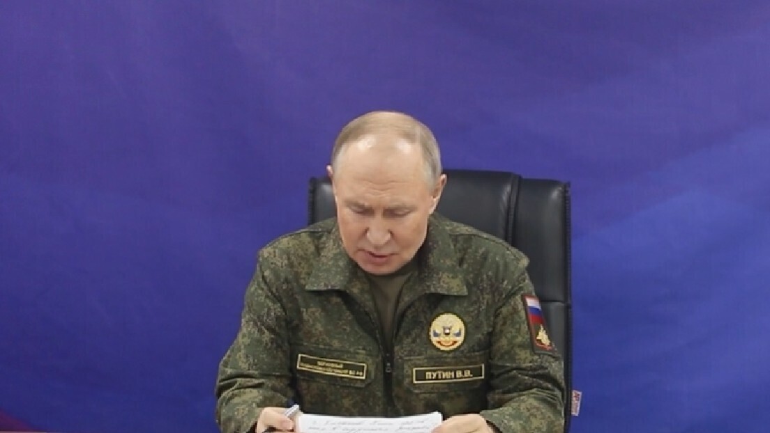 Putin visita um posto de comando das Forças Armadas russas