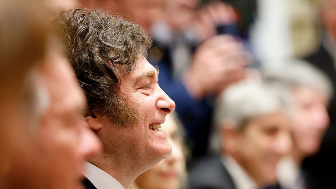 Partido de Milei vence as eleições legislativas da Argentina