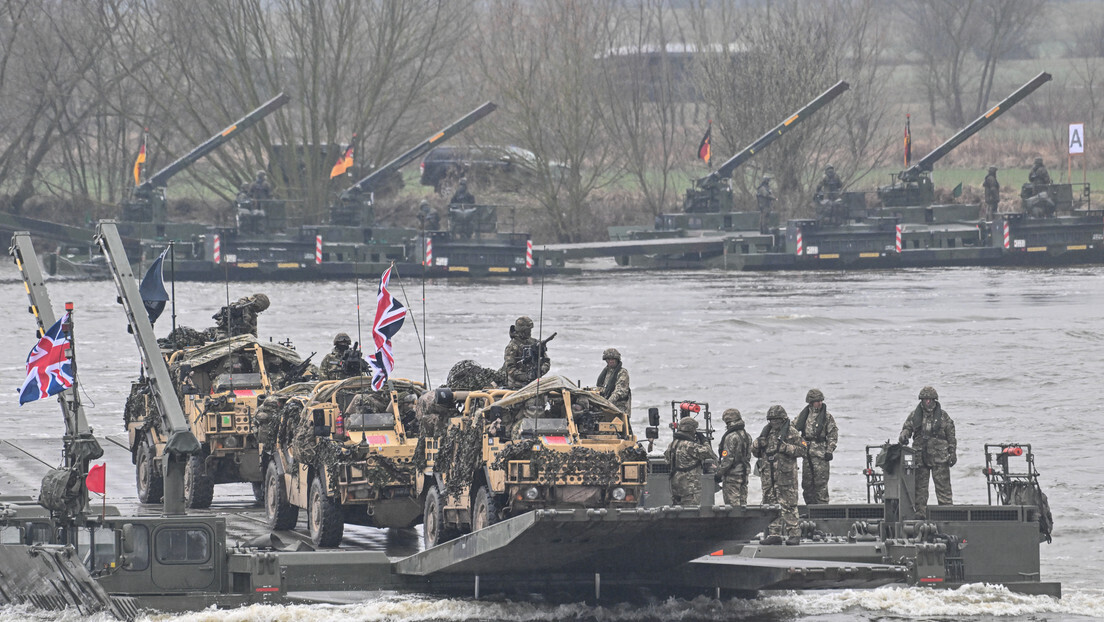 Lavrov: Ocidente não esconde preparativos para nova grande guerra europeia