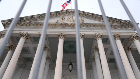 Primeira paralisação do governo dos EUA em 7 anos: o que vai acontecer, e por que pode ser perigoso?