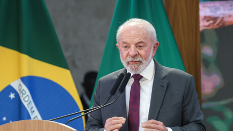 Lula aprova consulta pública sobre fim da obrigatoriedade de autoescola para tirar CNH