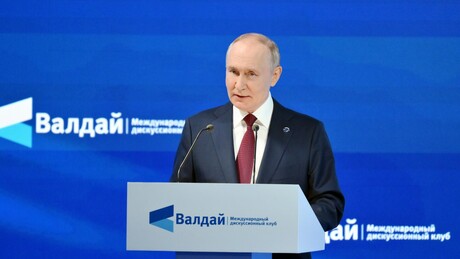 'Países ocidentais sucumbiram à tentação do poder absoluto', afirma Putin
