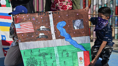 Governo Trump oferece 2,5 mil dólares para migrantes menores de idade deixarem os EUA