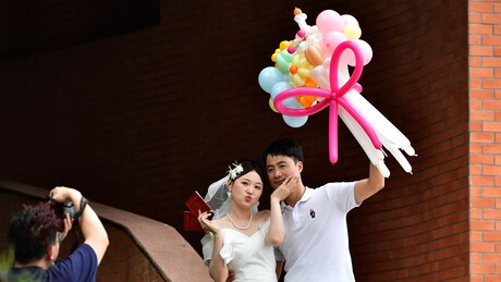 Por que os 'zoomers' têm medo do amor?