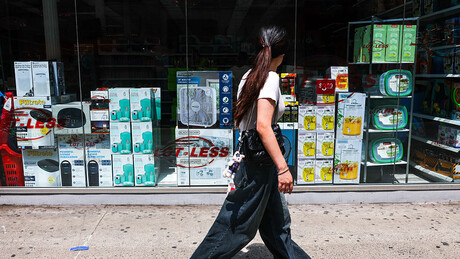 Tarifas de Trump começam a impactar preços nos EUA, aponta imprensa especializada