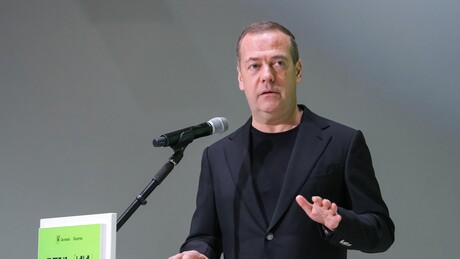 Medvedev acusa Trump de 'seguir passos de Biden' após declaração sobre envio de mísseis Tomahawk à Ucrânia