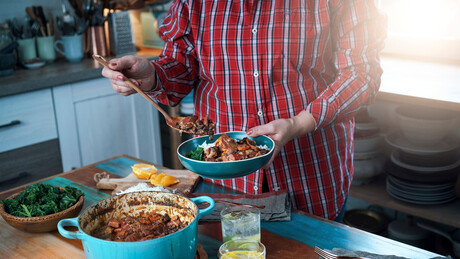 Filha contrata amiga serial killer para matar o próprio pai no Rio de Janeiro