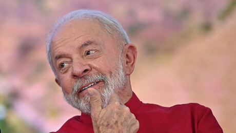 Plataforma global de apostas dá a Lula 64% de chance de vitória nas eleições; Tarcísio tem 25%