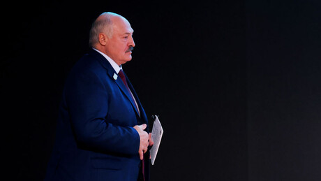 Lukashenko aconselha Zelensky a negociar um acordo de paz 'urgente' com a Rússia