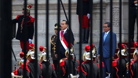 Congresso do Peru inicia processo para destituir novo presidente