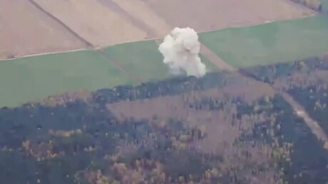 Rússia destrói um lançador de mísseis HIMARS com míssil balístico Iskander-M