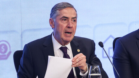 Após deixar cargo com voto favorável ao aborto, Barroso viaja para retiro espiritual no exterior