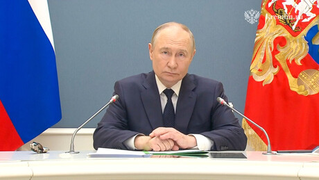 Putin participa de exercício das forças nucleares russas