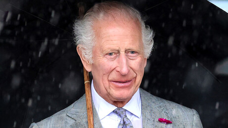 Rei Charles III inaugura memorial para militares LGBT expulsos das Forças Armadas britânicas