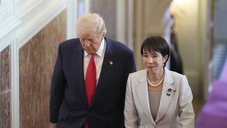 Trump se encontra com nova premiê japonesa em Tóquio