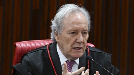 Lewandowski diz que Castro deve 'assumir responsabilidade' por crise no Rio ou 'jogar a toalha e pedir GLO'