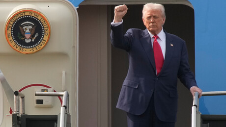 Trump reduz pela metade tarifas sobre  importações da China