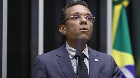 Deputado e pastor Otoni de Paula denuncia que polícia matou inocentes em operação