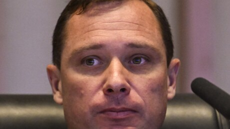 Moraes determina início do cumprimento da pena de Mauro Cid por tentativa de golpe de Estado