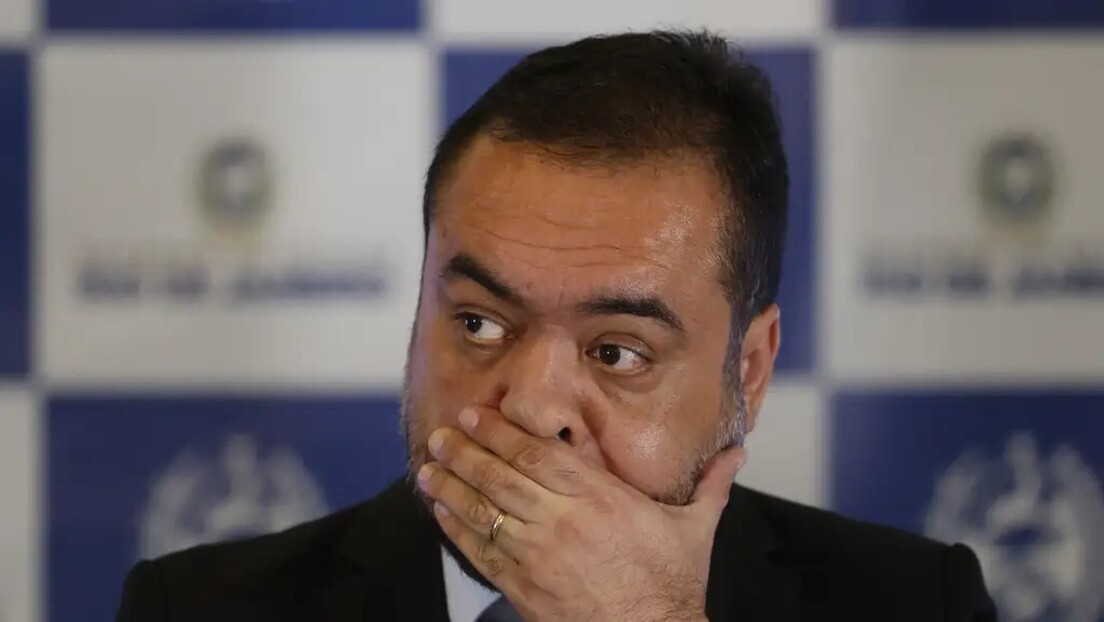 Governador Cláudio Castro é citado em série de investigações por vínculos com o crime