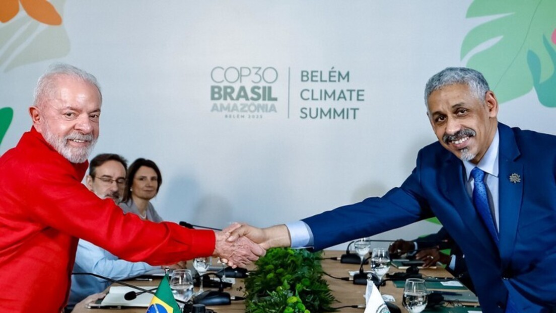 Lula discute beneficiamento de minerais críticos com presidente do Banco Africano de Desenvolvimento