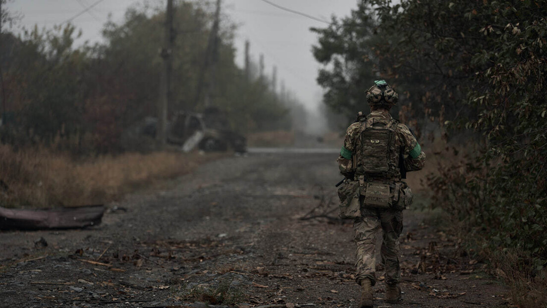 Comandante ucraniano admite deserções em massa