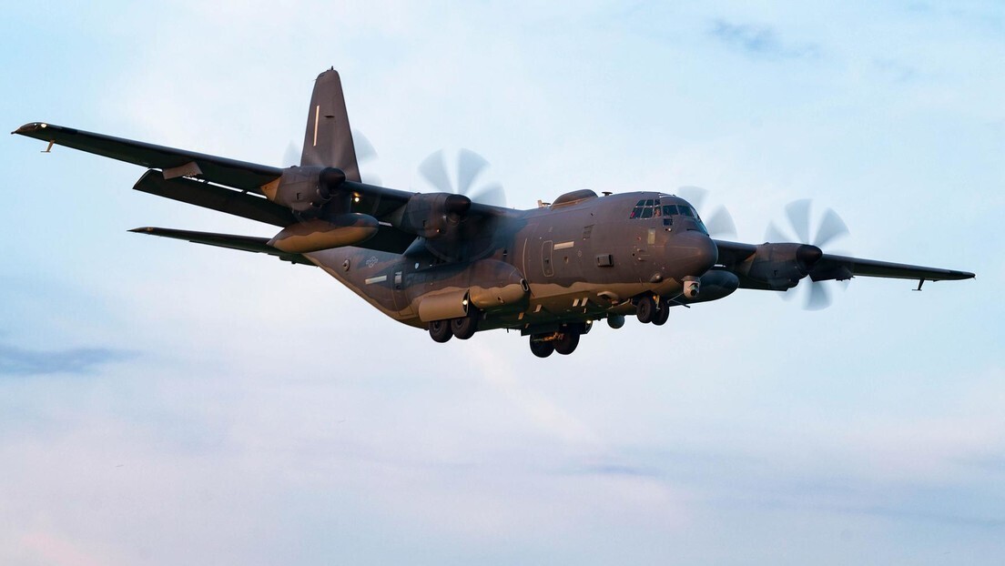 EUA enviam aviões de ataque a El Salvador em meio à escalada militar no Caribe