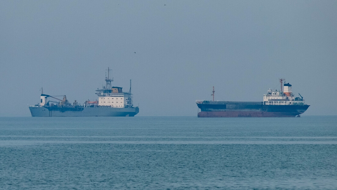 Irã intercepta navio petroleiro no estreito de Ormuz