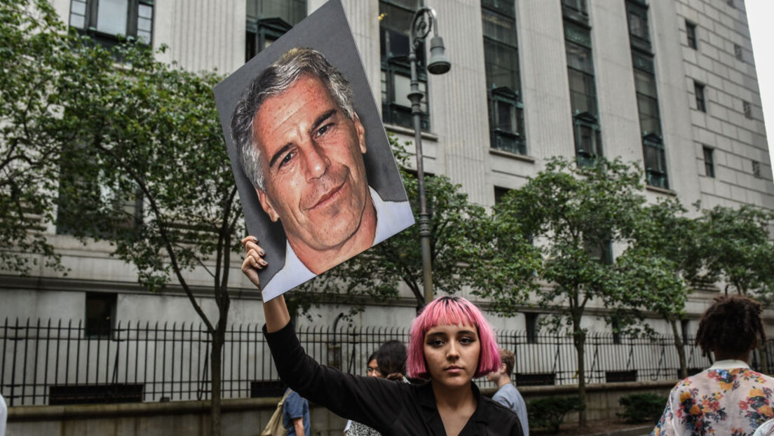 Câmara e Senado dos EUA aprovam divulgação dos arquivos Epstein; resta apenas sanção de Trump