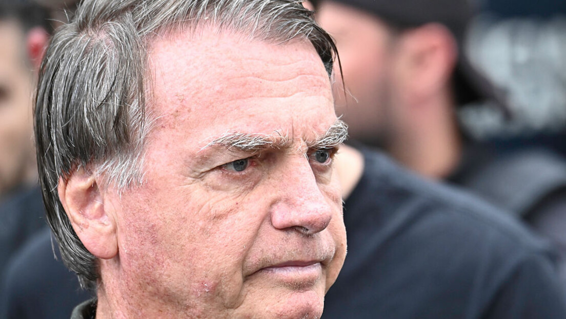 Citando saúde debilitada, Bolsonaro pede a Moraes para ficar em prisão domiciliar