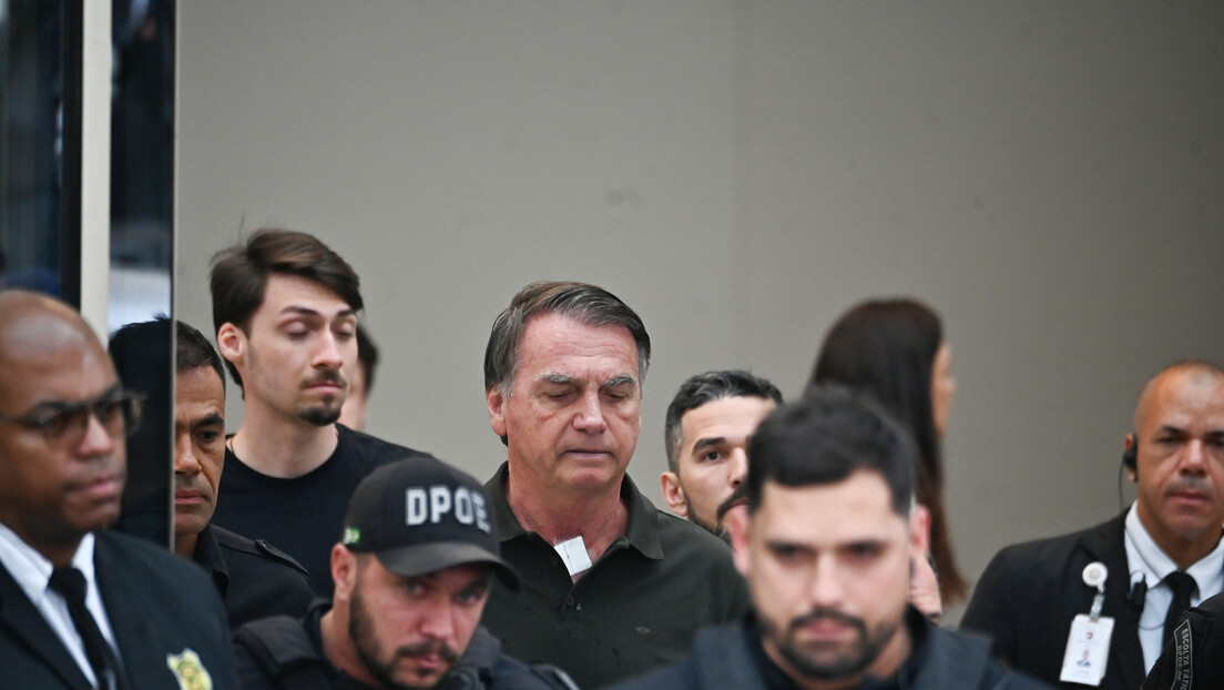 Advogado de Bolsonaro insiste em embargos e diz que STF cometeu erro ao encerrar processo