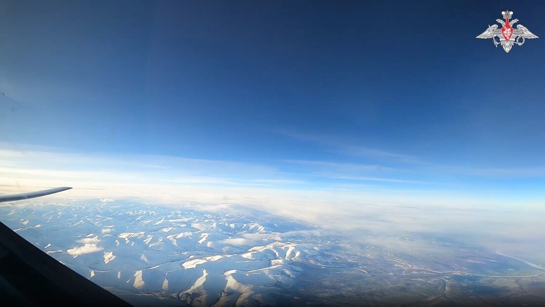 VÍDEO: bombardeiros estratégicos russos completaram voo de 11 horas sobre o Ártico