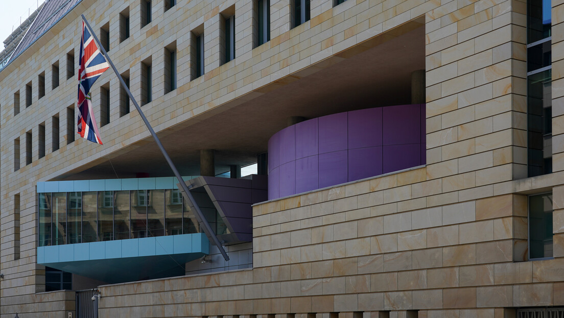 Reino Unido prepara venda de embaixadas para reduzir gastos – POLITICO