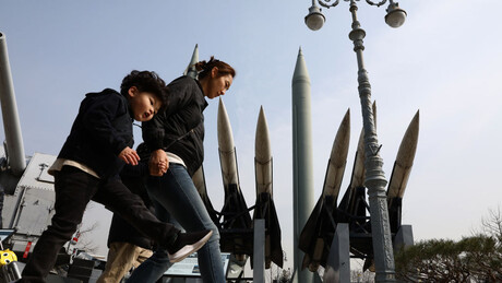 Poderíamos trabalhar em plano de desnuclearização com Rússia e China, afirma Trump