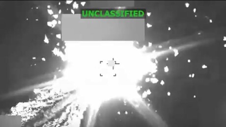 VÍDEO: secretário de Guerra dos EUA anuncia outro ataque mortal contra 'narcobarco'