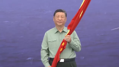 VÍDEO: Xi Jinping inspeciona porta-aviões da marinha chinesa