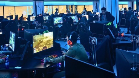 Imagens mostram arena gamer em Pyongyang com FIFA, Call of Duty e Counter-Strike