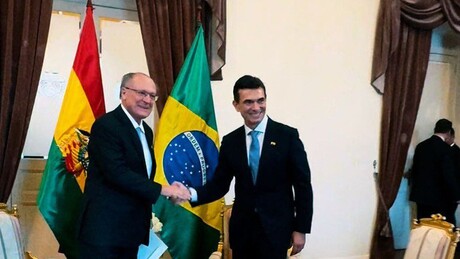 Brasil quer 'fortalecer parceria' com novo governo da Bolívia, diz Alckmin