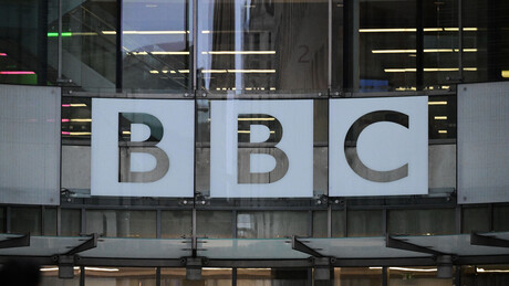 'Silenciavam qualquer um que discordasse': ex-funcionários da BBC descrevem sua cultura corporativa