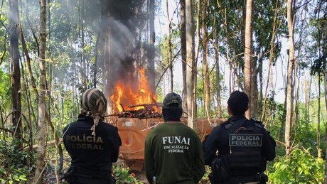 PF e Funai destroem garimpos ilegais em terras indígenas no sul do Pará