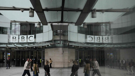 BBC pede desculpas a Trump por 'erro de julgamento'