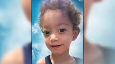 Criança de dois anos morre nos EUA após receber dose 10 vezes maior de remédio por erro médico